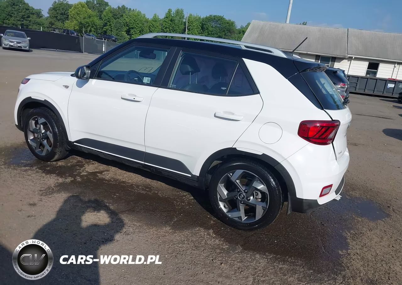 2025 Hyundai Venue Limited VIN:KMHRC8A38SU384879 - 3