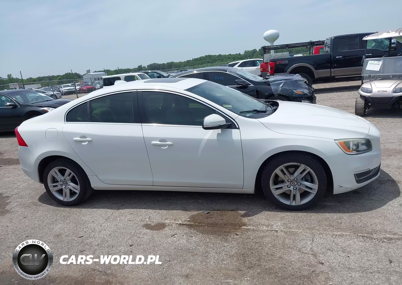 2015 Volvo S60 T5 Premier Plus VIN:YV140MFC1F1311623 - 13