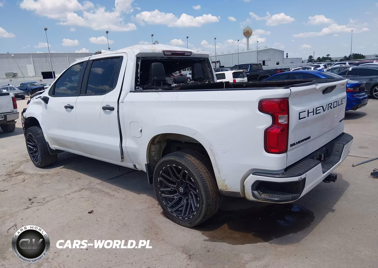2021 Chevrolet Silverado 1500 2Wd Short Bed Custom VIN:1GCPWBEK6MZ210574 - 3