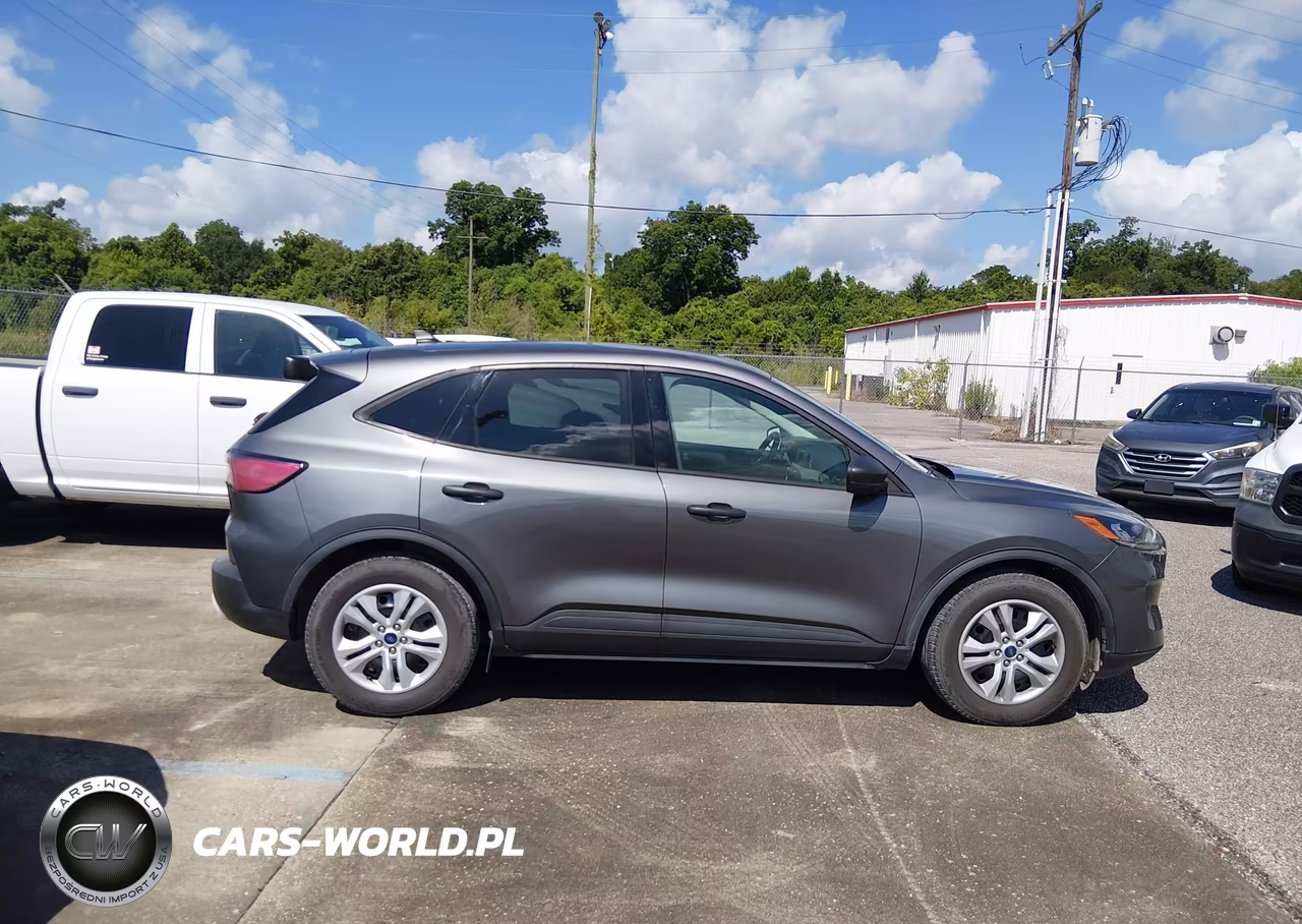 2021 Ford Escape S VIN:1FMCU0F66MUA82307 - 13