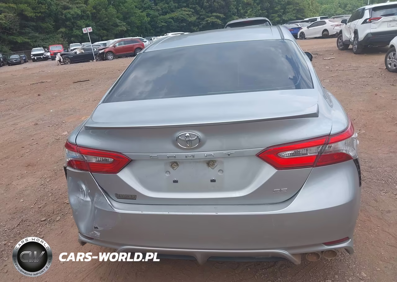 2018 Toyota Camry Se VIN:4T1B11HKXJU133646 - 15