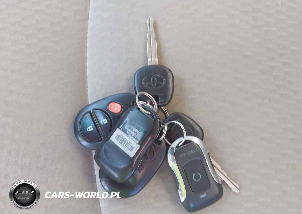 2010 Toyota Highlander VIN:5TDZA3EH8AS005000 - 11
