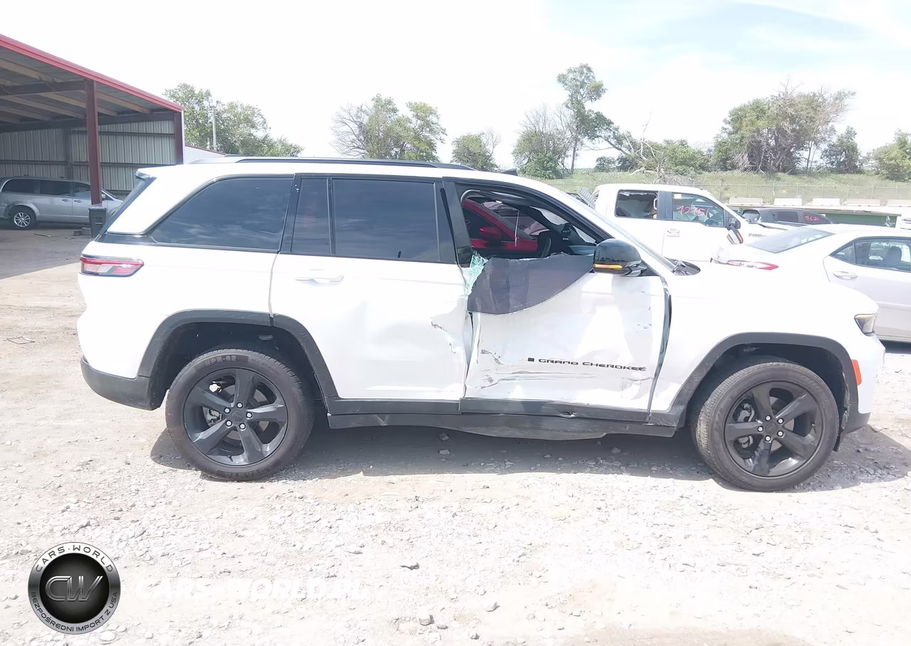 2024 Jeep Grand Cherokee Altitude X 4X4 VIN:1C4RJHAG1RC188103 - 13