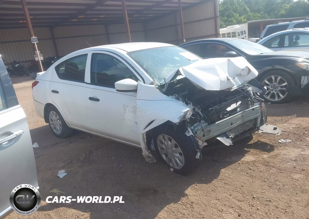 2019 Nissan Versa 1.6 S+