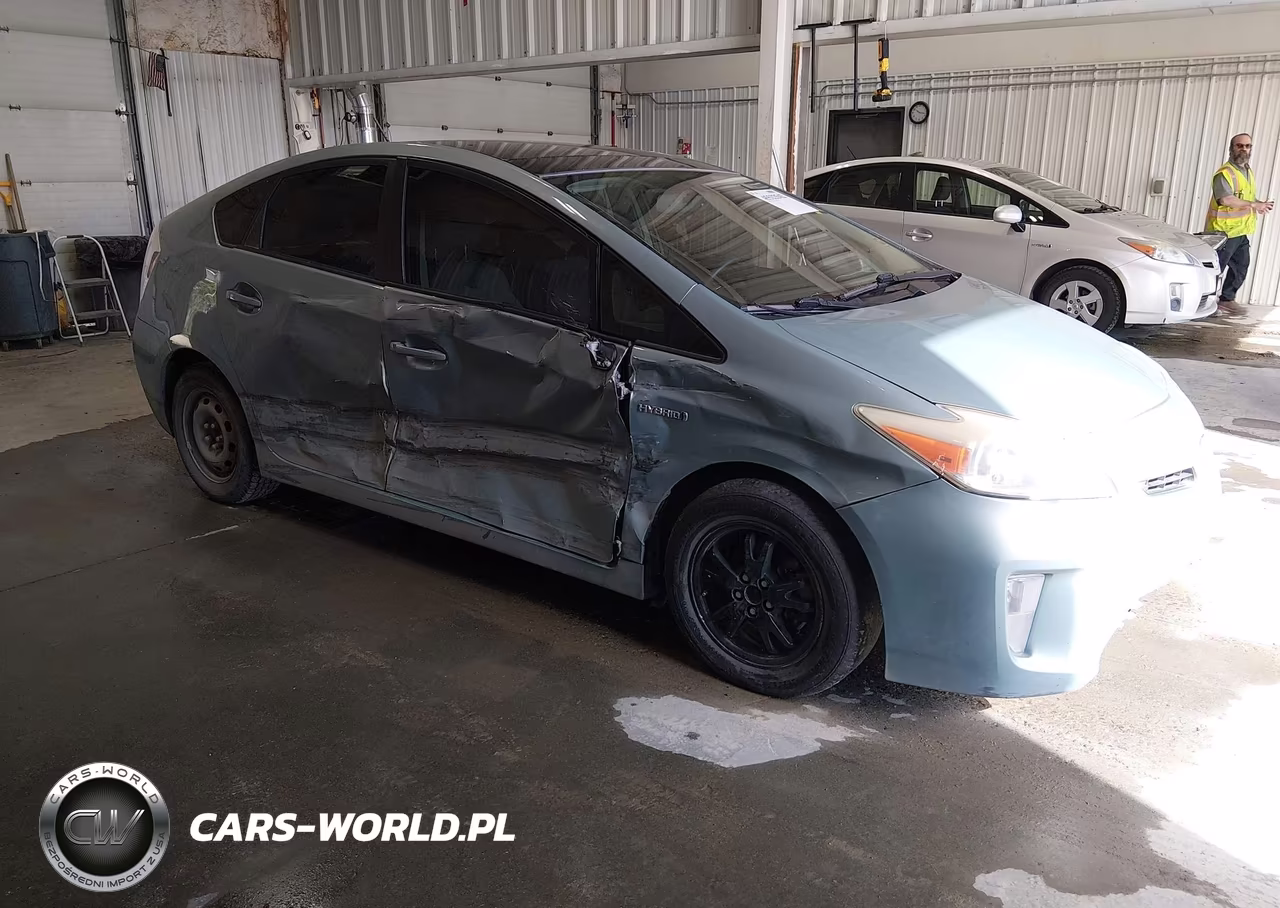 2012 Toyota Prius Three – zdjęcie 1 z 17