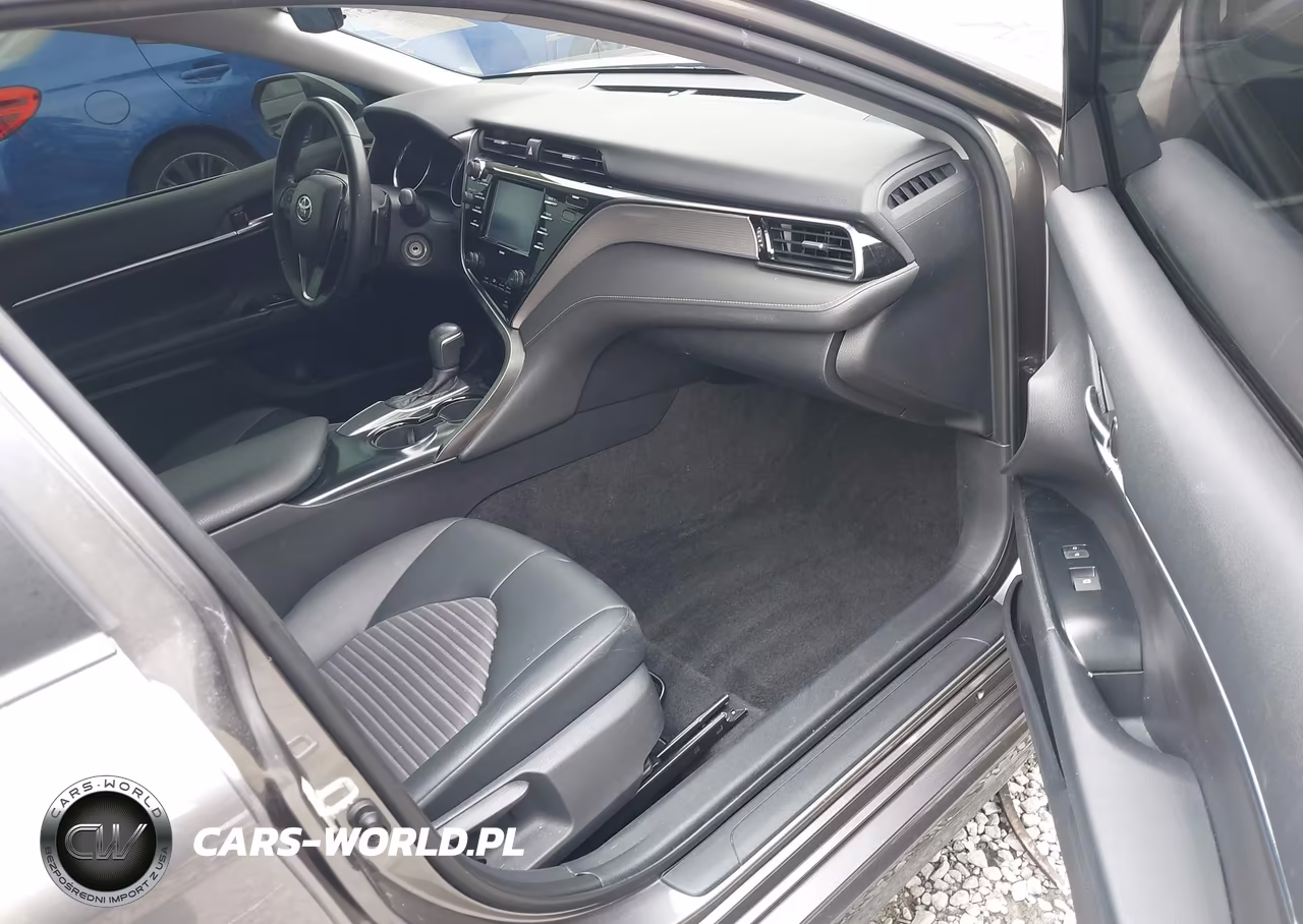 2020 Toyota Camry Se VIN:4T1G11AKXLU862653 - 18