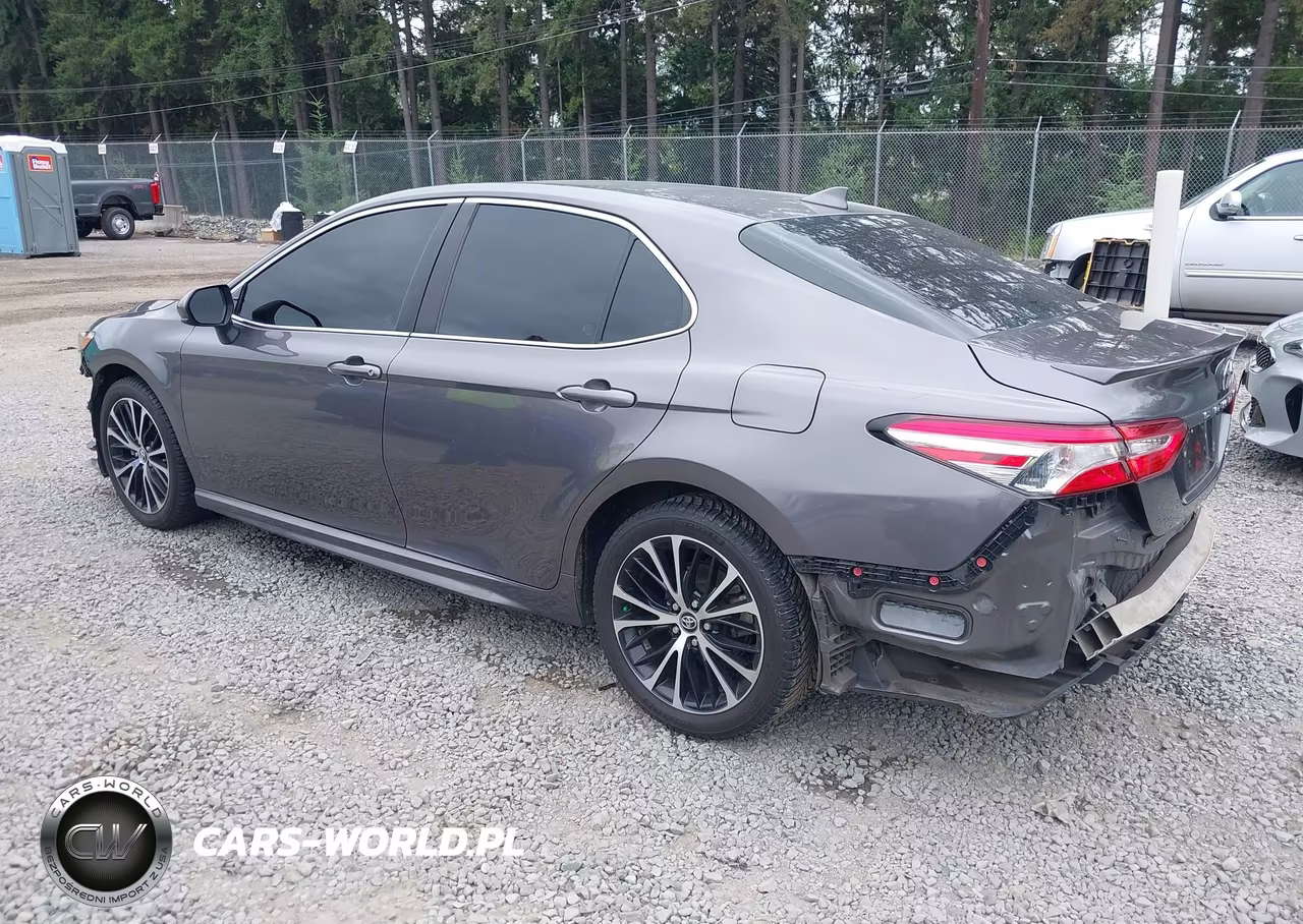 2020 Toyota Camry Se VIN:4T1G11AKXLU862653 - 3