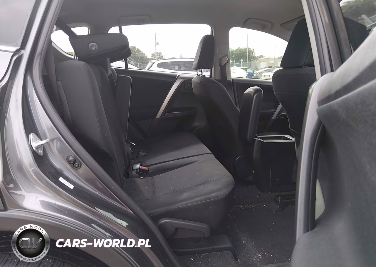 2016 Toyota Rav4 Le VIN:JTMBFREV1GJ072362 - 8