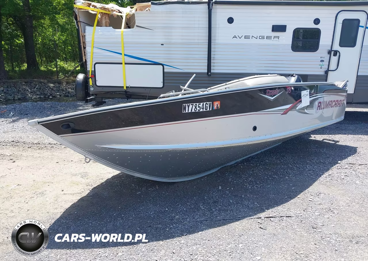 2005 Alumacraft Boat VIN:00000ACBJ8296J405 - 2