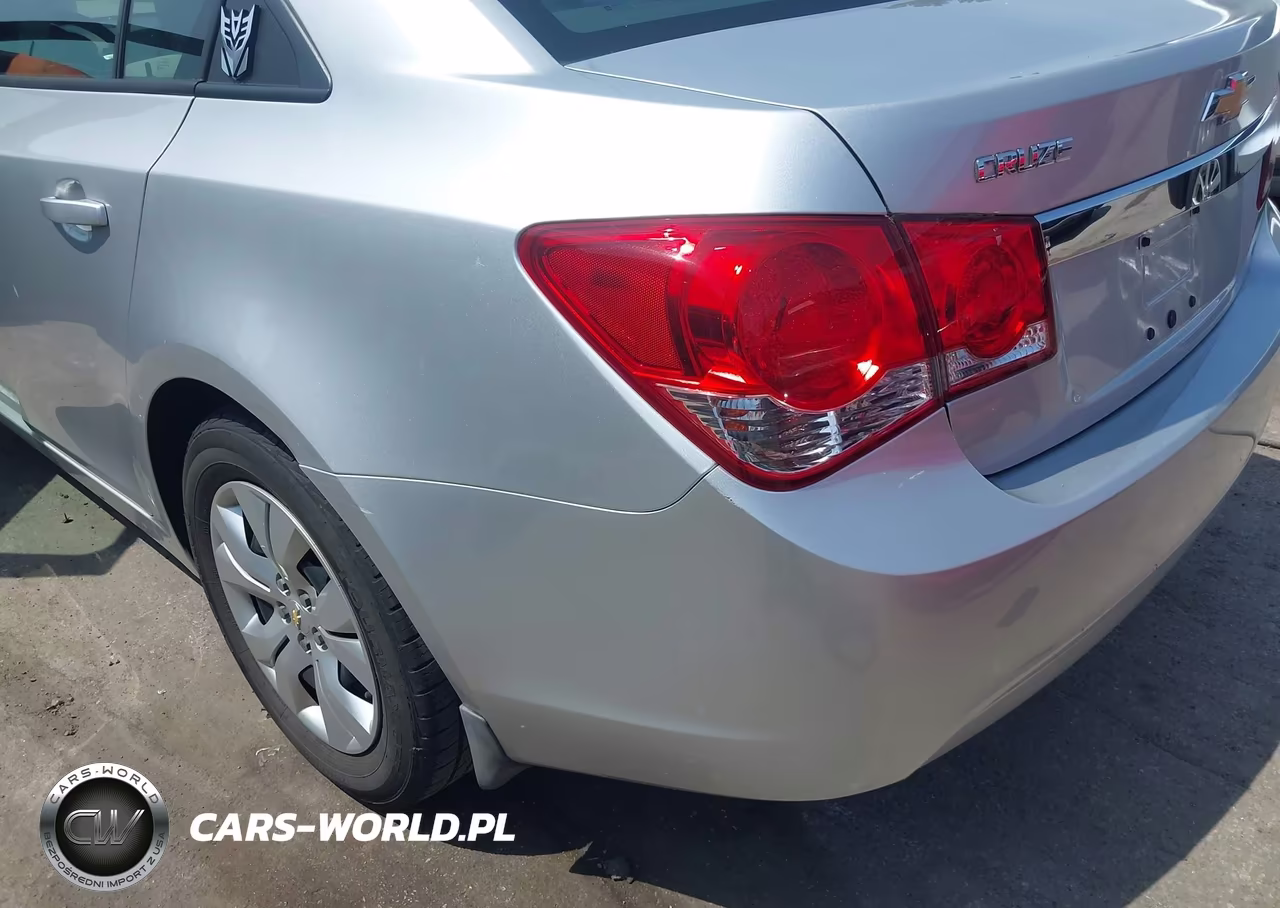 2015 Chevrolet Cruze Ls Auto VIN:1G1PA5SG9F7149227 - 19