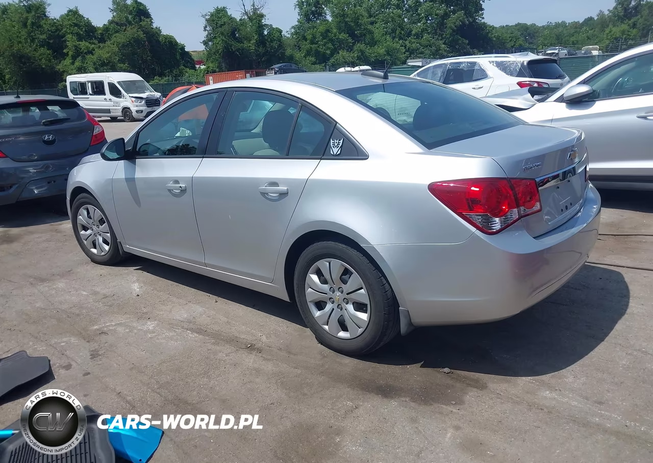 2015 Chevrolet Cruze Ls Auto VIN:1G1PA5SG9F7149227 - 3