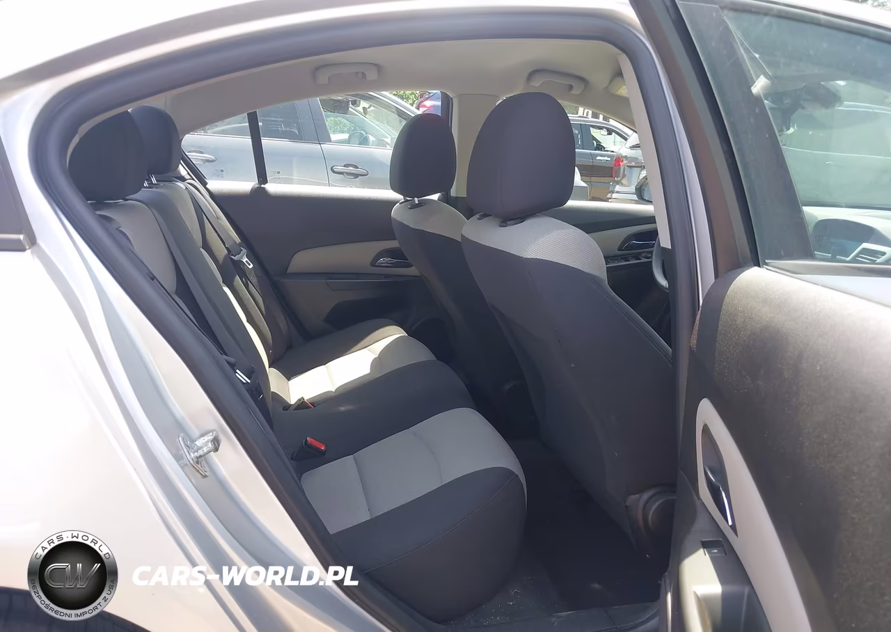 2015 Chevrolet Cruze Ls Auto VIN:1G1PA5SG9F7149227 - 8