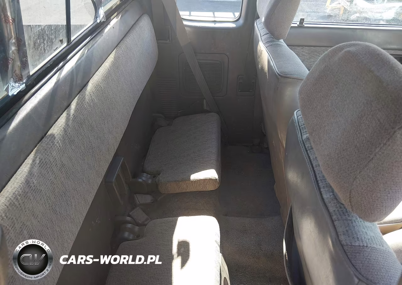 1998 Toyota Tacoma VIN:4TAVL52N0WZ113210 - 8