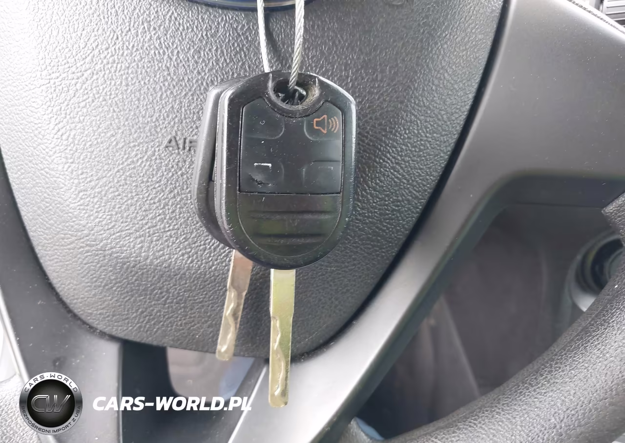 2017 Ford Fiesta S VIN:3FADP4AJ1HM156249 - 11