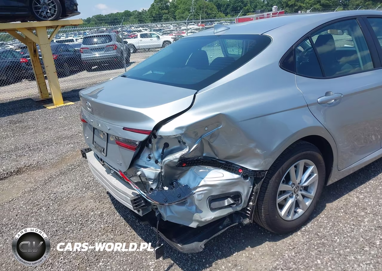 2025 Toyota Camry Le VIN:4T1DAACK4SU106556 - 6