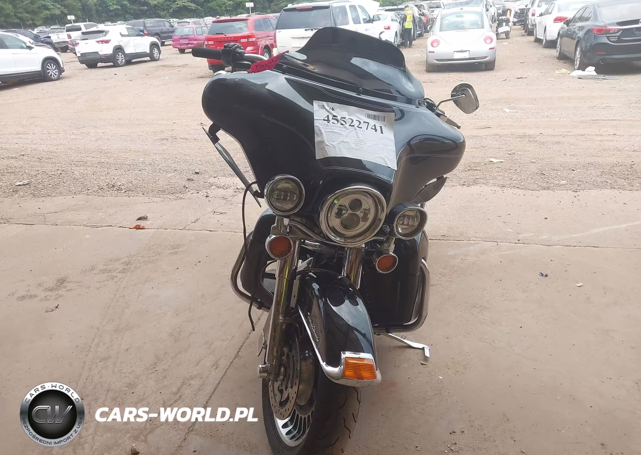 2009 Harley-Davidson Flhtcu VIN:1HD1FC4179Y629792 - 5