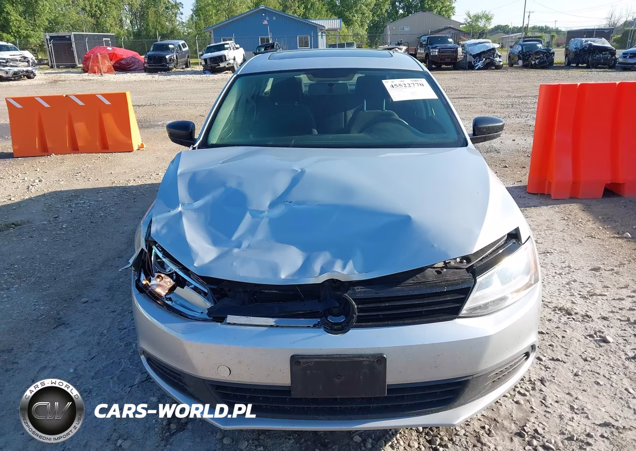 2013 Volkswagen Jetta 2.0L S VIN:3VW2K7AJ3DM404560 - 12