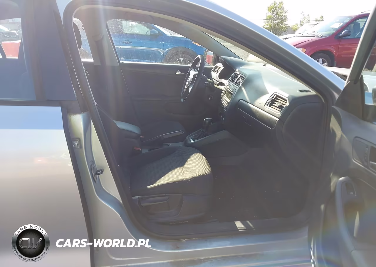 2013 Volkswagen Jetta 2.0L S VIN:3VW2K7AJ3DM404560 - 5