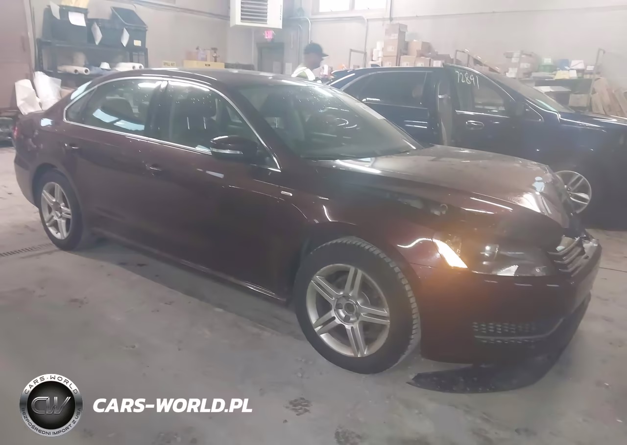 2014 Volkswagen Passat 1.8T Wolfsburg Edition – zdjęcie 1 z 16