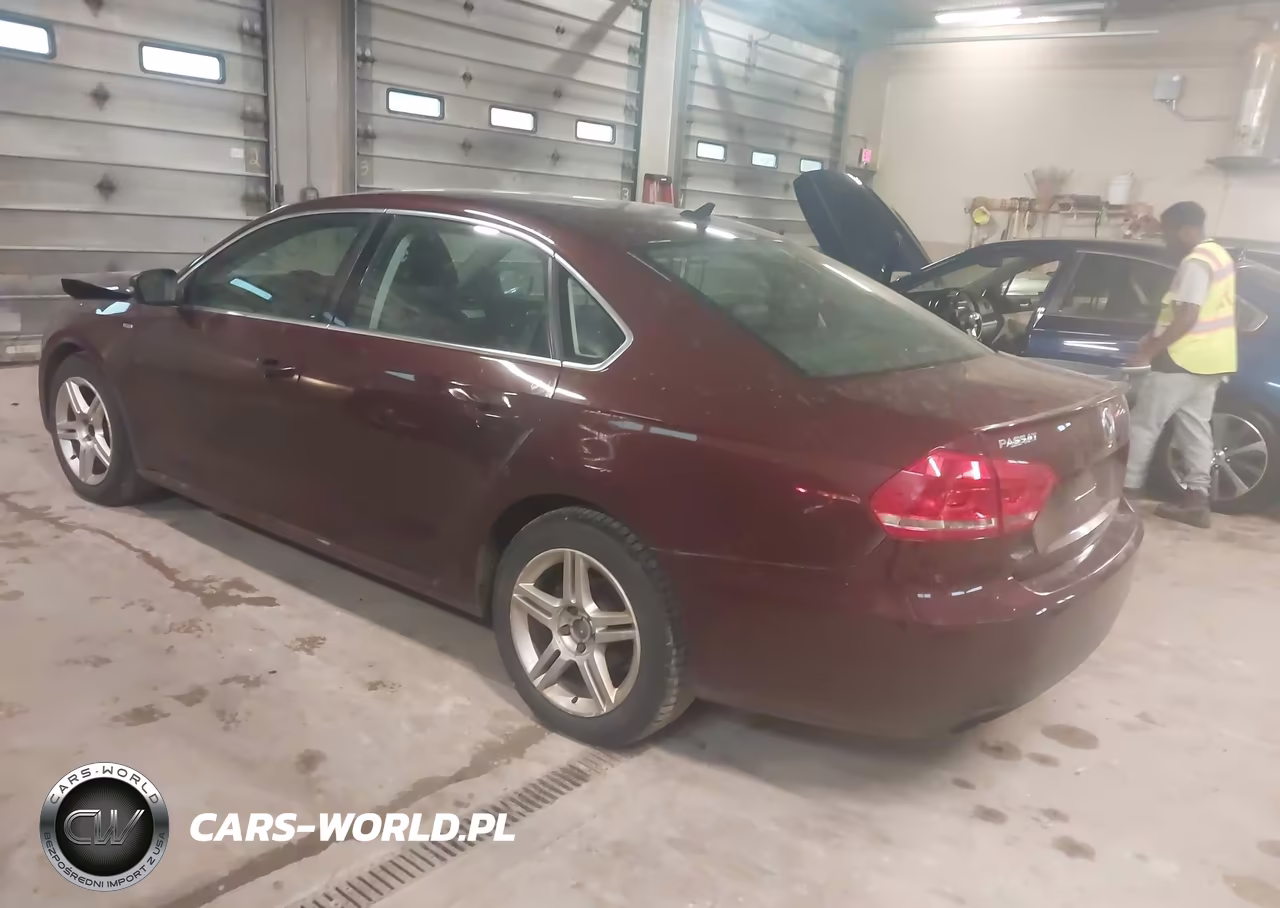 2014 Volkswagen Passat 1.8T Wolfsburg Edition VIN:1VWAT7A3XEC028291 - 3