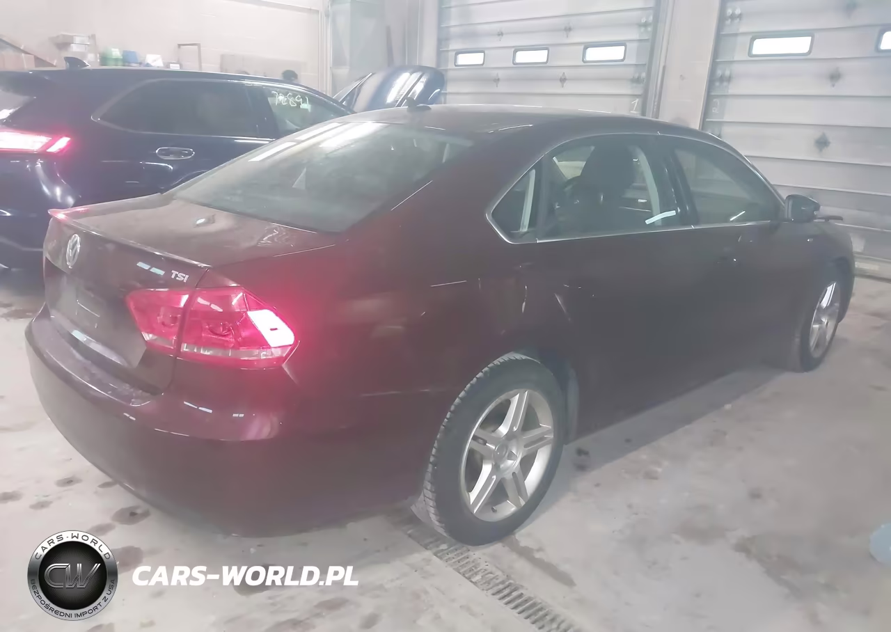 2014 Volkswagen Passat 1.8T Wolfsburg Edition VIN:1VWAT7A3XEC028291 - 4