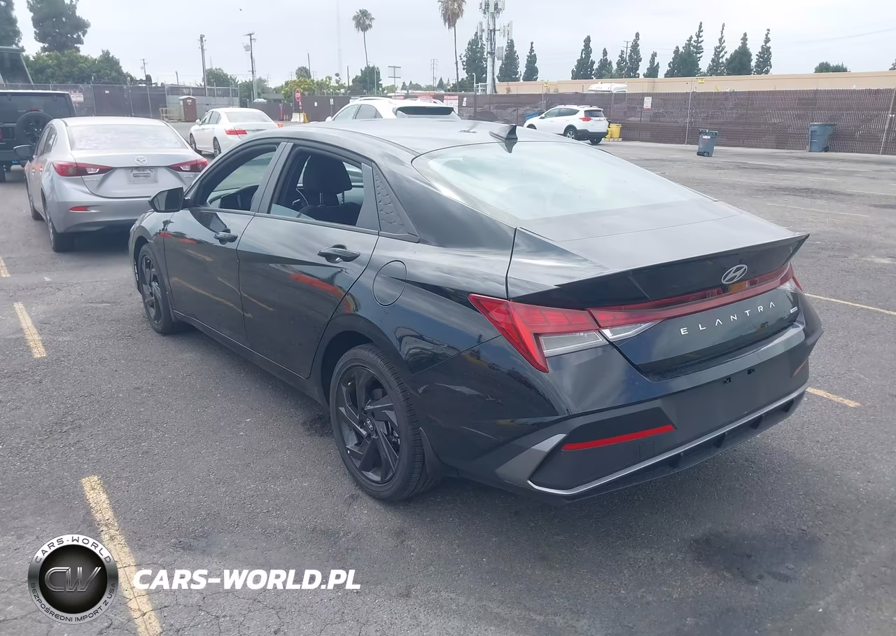 2026 Hyundai Elantra Hybrid Sel Sport VIN:KMHLM4DJ5TU183450 - 3