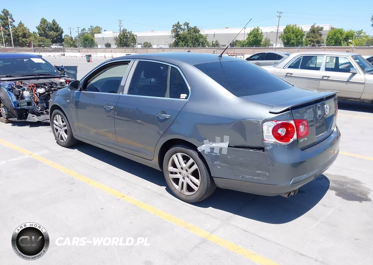 2007 Volkswagen Jetta Wolfsburg Edition VIN:3VWEG71K67M165761 - 3