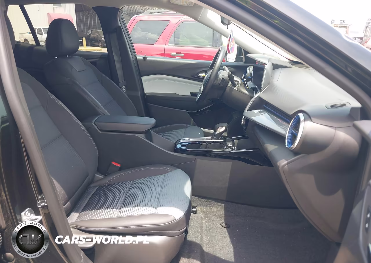 2025 Chevrolet Trax Fwd Lt VIN:KL77LHEP0SC307872 - 5