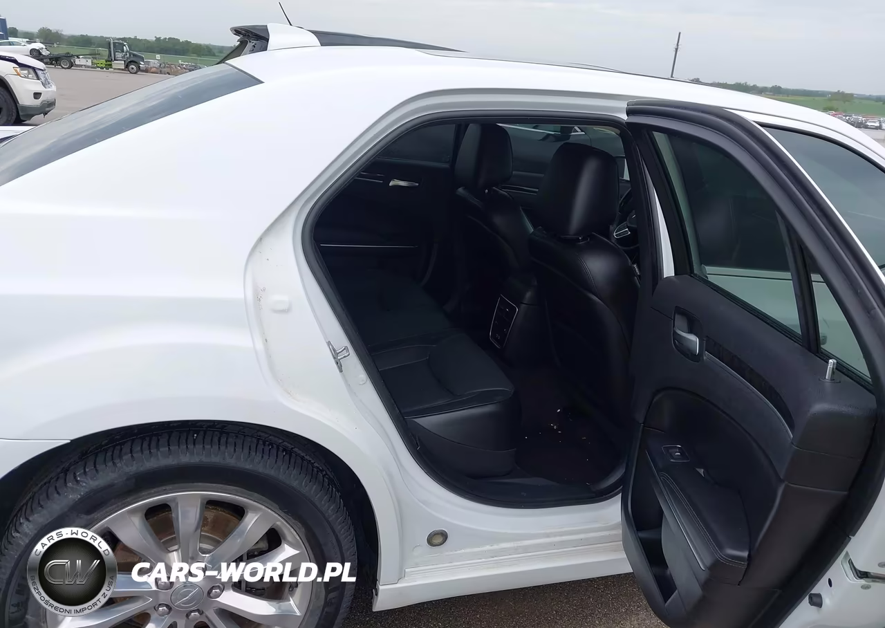 2018 Chrysler 300 Limited Awd VIN:2C3CCAKG5JH228999 - 8