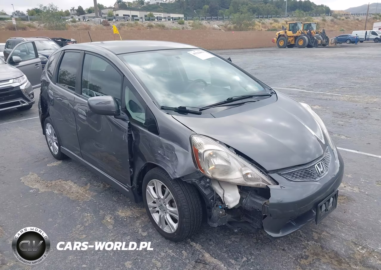 2011 Honda Fit Sport VIN:JHMGE8H56BC014340 - 6