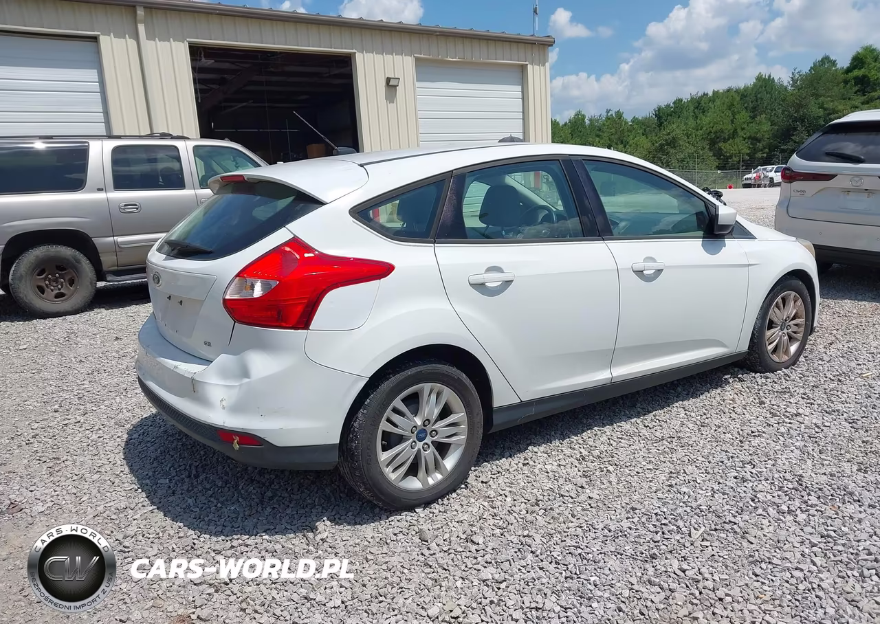 2012 Ford Focus Se VIN:1FAHP3K24CL254172 - 4