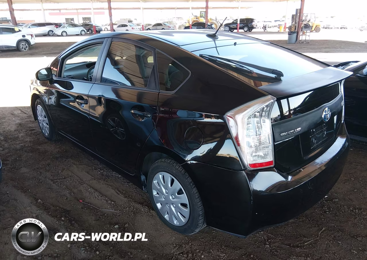 2011 Toyota Prius Two VIN:JTDKN3DU6B5365281 - 3