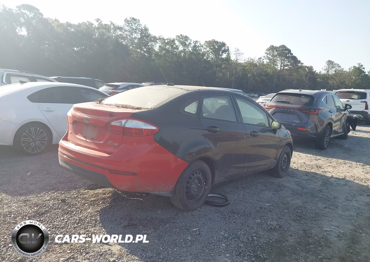 2015 Ford Fiesta S VIN:3FADP4AJ9FM100489 - 4