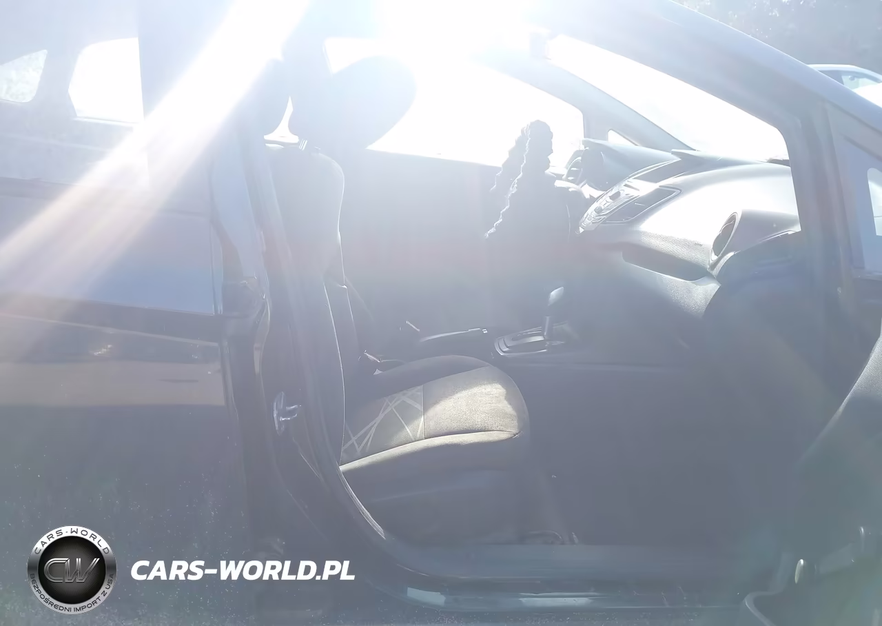 2015 Ford Fiesta S VIN:3FADP4AJ9FM100489 - 5