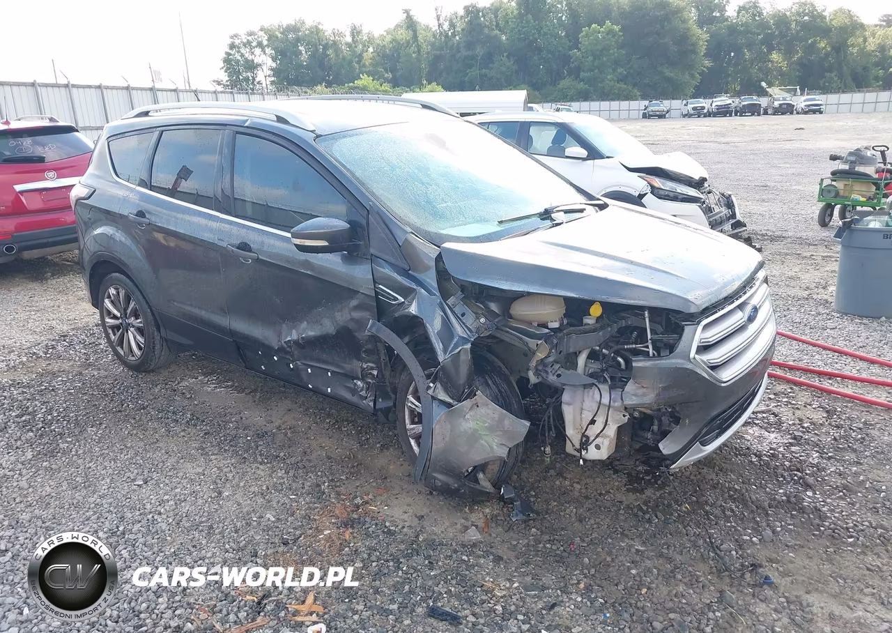 2017 Ford Escape Titanium – zdjęcie 1 z 17