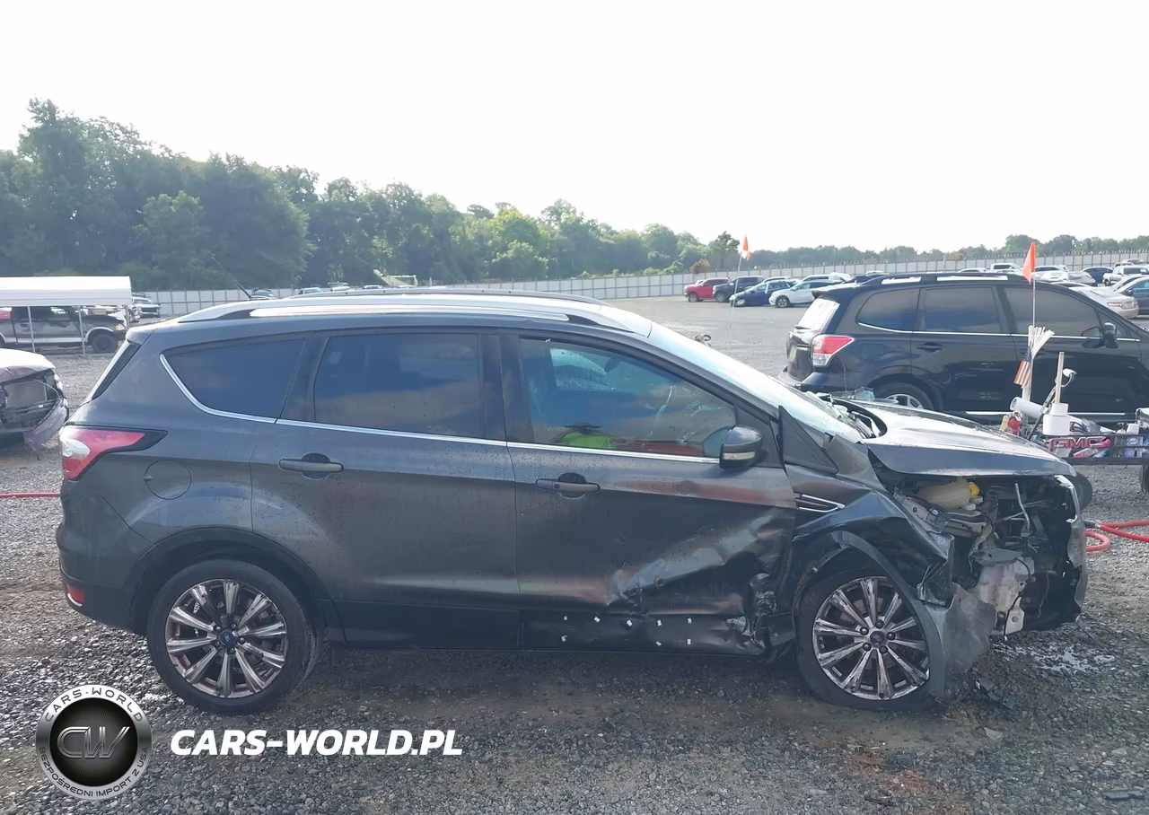 2017 Ford Escape Titanium VIN:1FMCU0JD8HUC19128 - 14