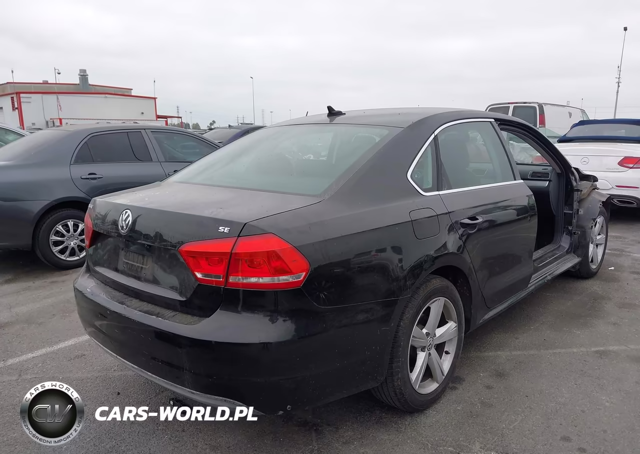 2013 Volkswagen Passat 2.5L Se VIN:1VWBP7A35DC118889 - 4
