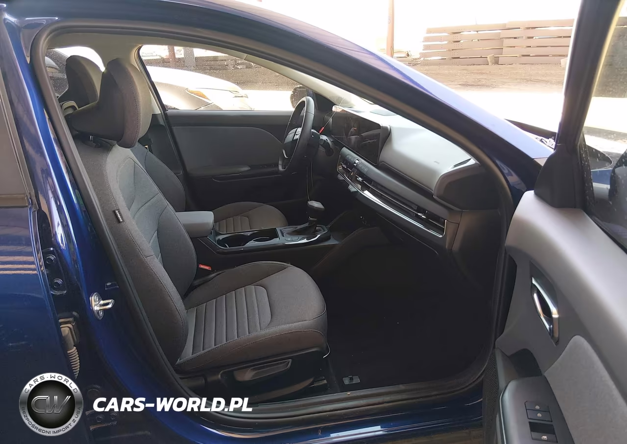 2025 Kia K4 Ex VIN:3KPFU4DE7SE174752 - 5