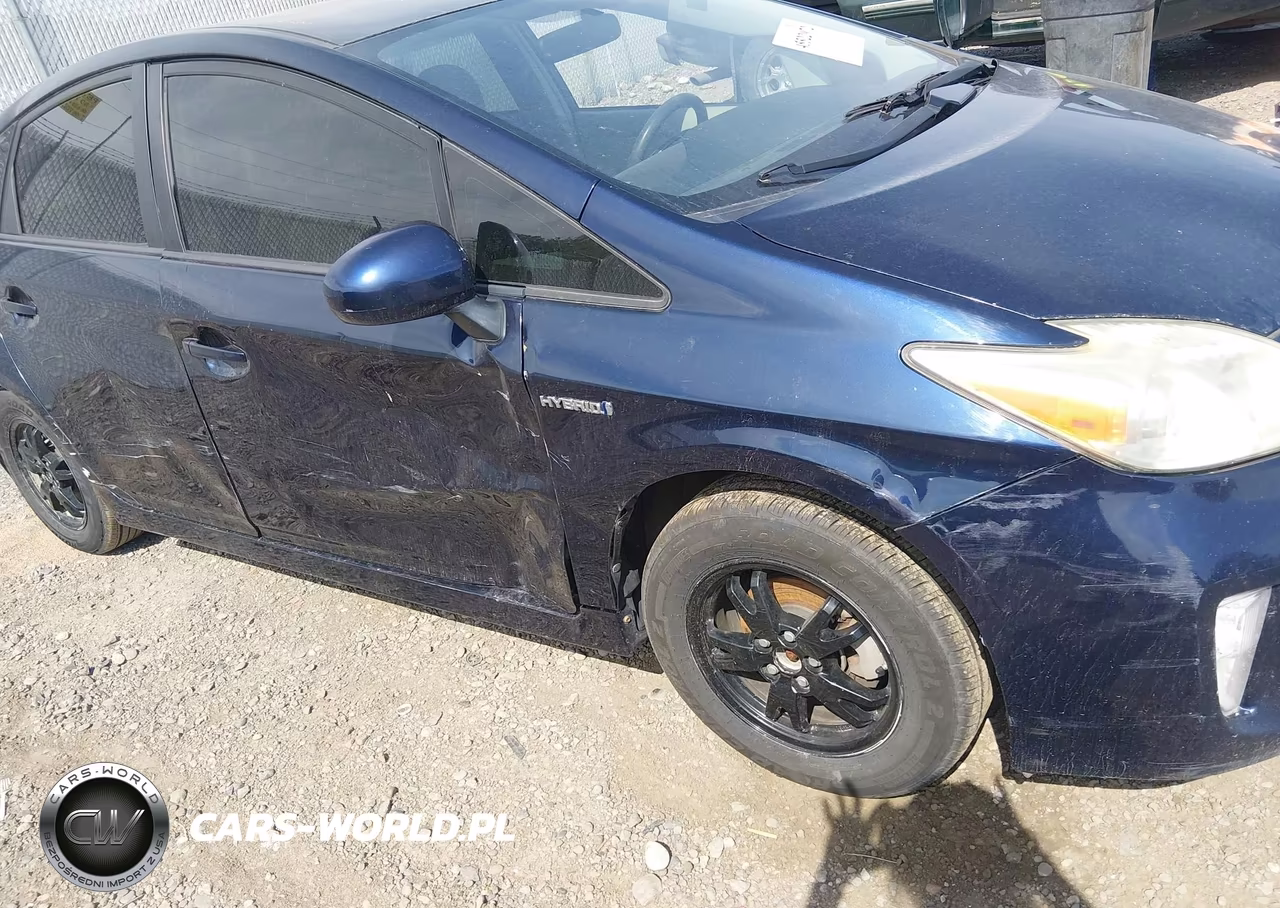 2013 Toyota Prius Two VIN:JTDKN3DU6D0352711 - 6