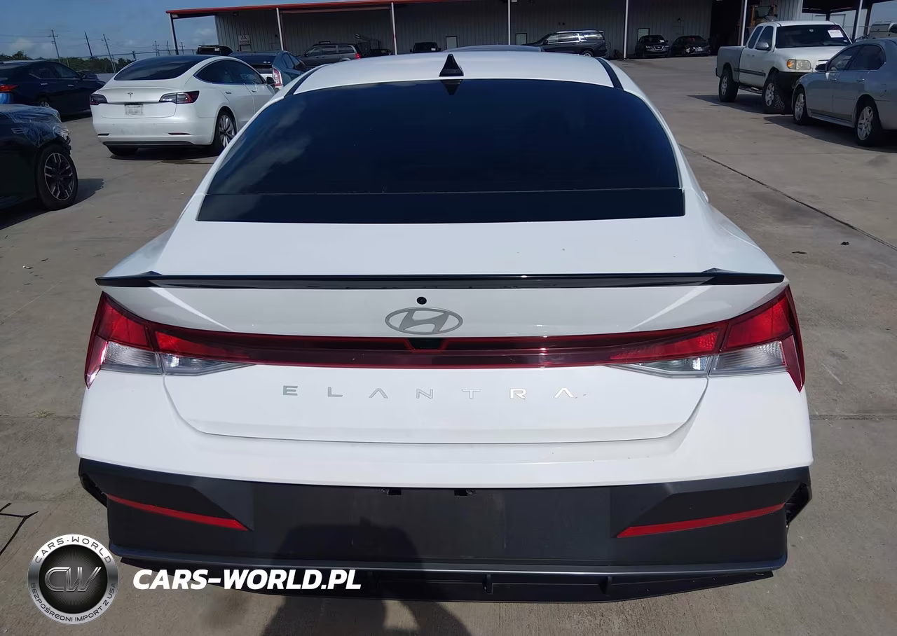 2025 Hyundai Elantra Sel Sport VIN:KMHLM4DG5SU961684 - 16