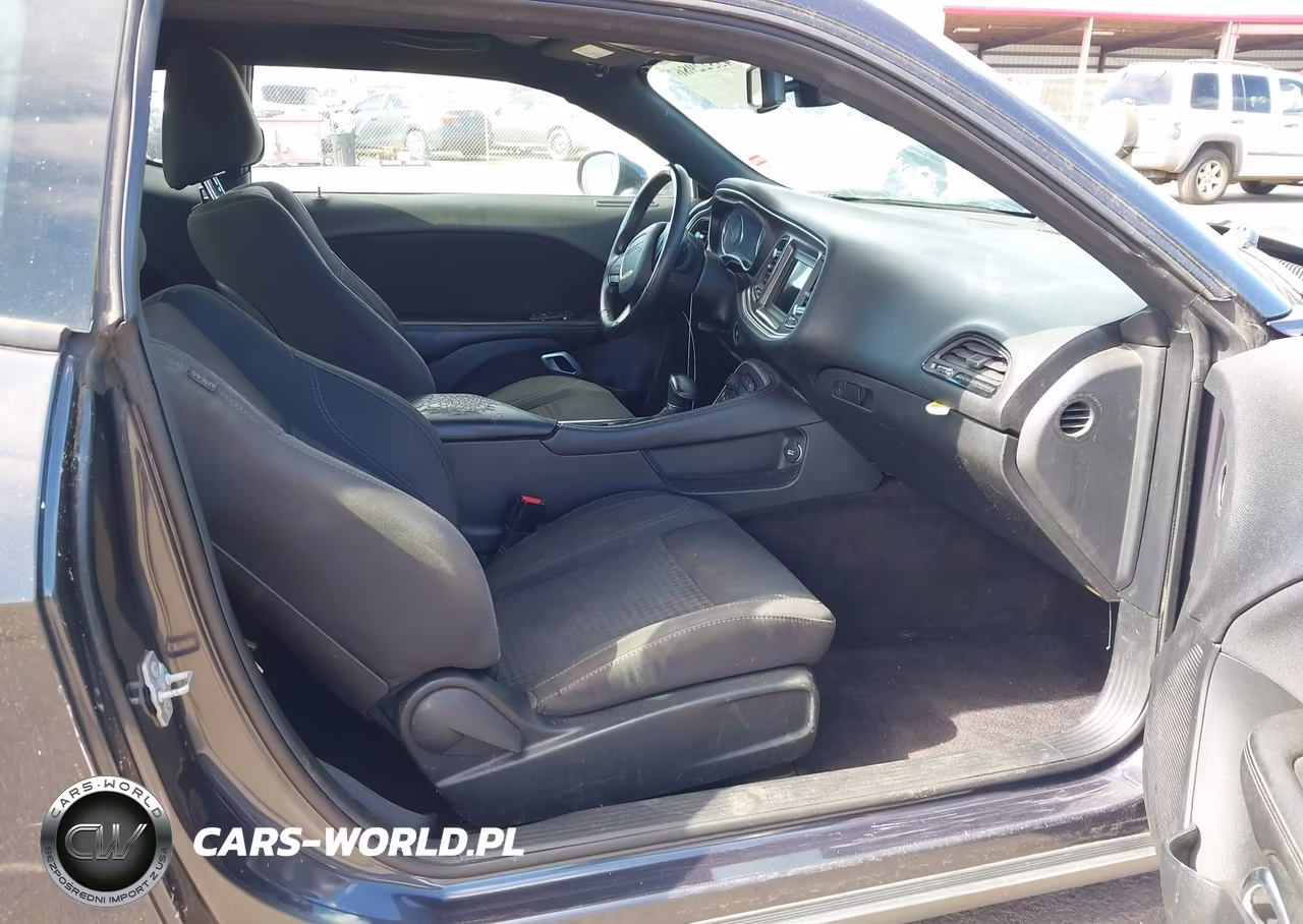 2018 Dodge Challenger Sxt VIN:2C3CDZAG8JH237466 - 5