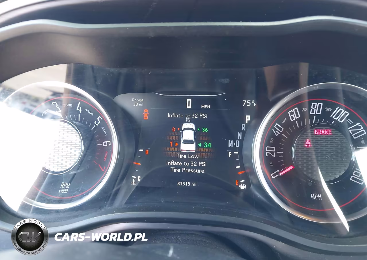 2018 Dodge Challenger Sxt VIN:2C3CDZAG8JH237466 - 7