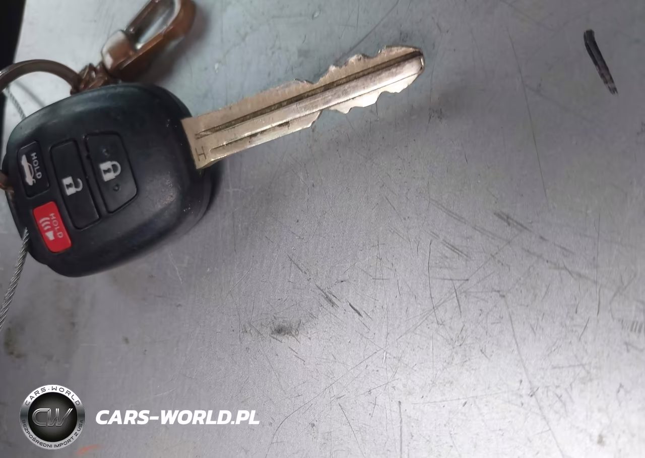 2019 Toyota Corolla Le VIN:5YFBURHE3KP930937 - 11