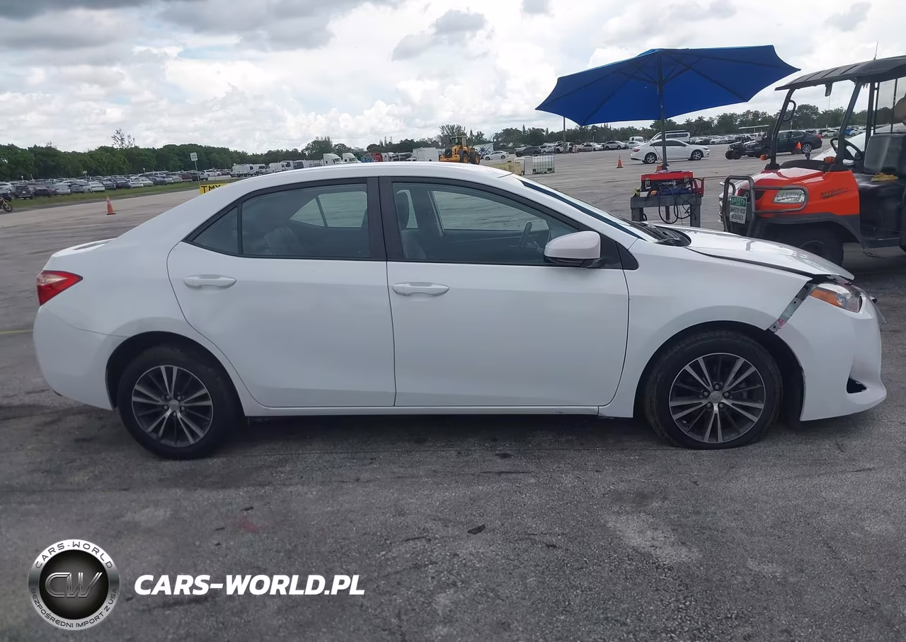 2019 Toyota Corolla Le VIN:5YFBURHE3KP930937 - 13