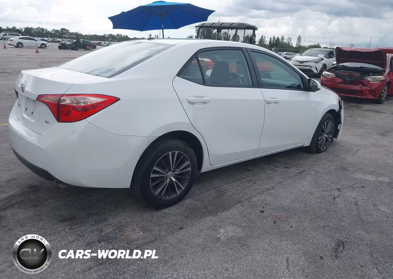 2019 Toyota Corolla Le VIN:5YFBURHE3KP930937 - 4