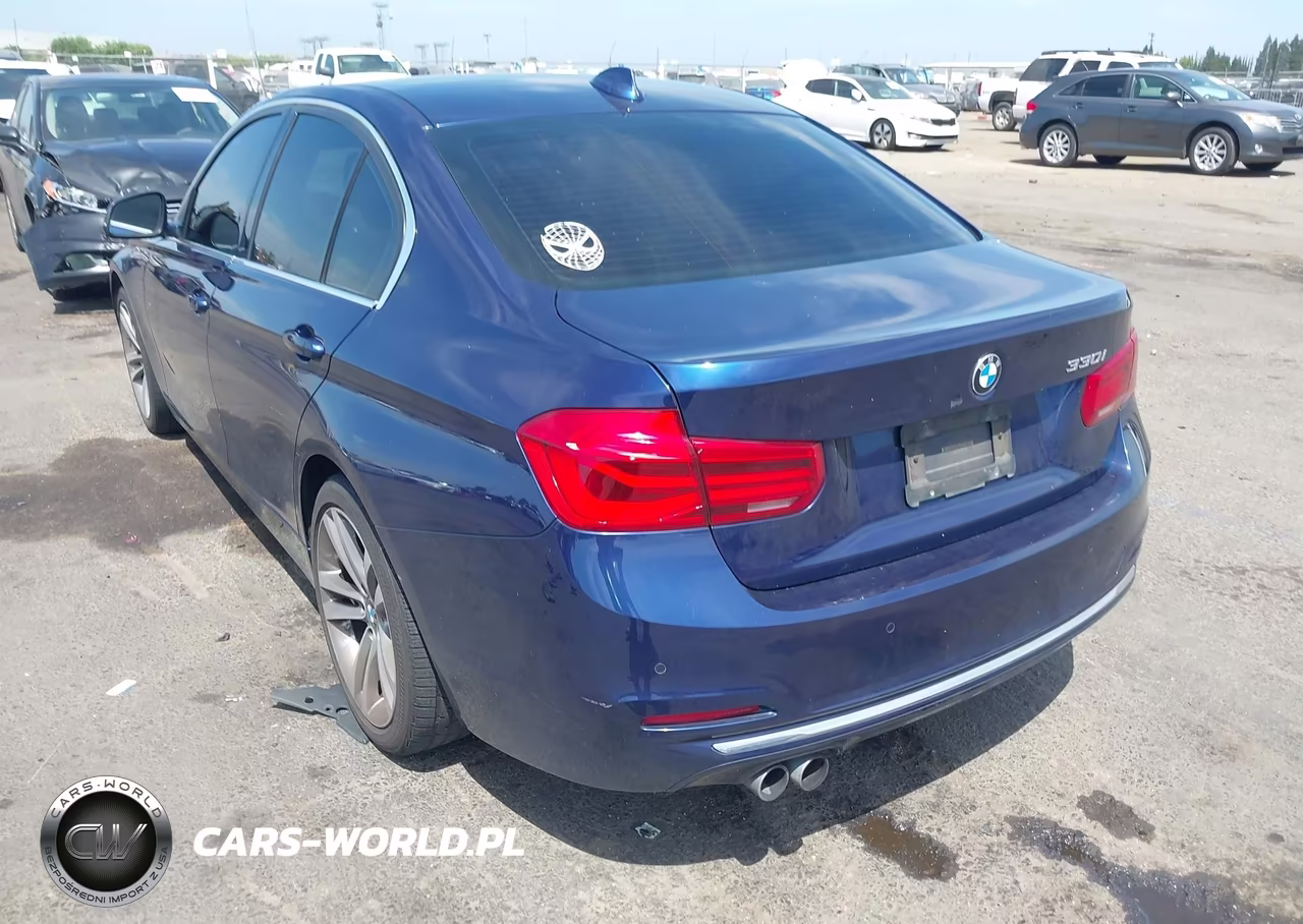 2017 BMW 3 Series 330I VIN:WBA8B9G36HNU52709 - 3