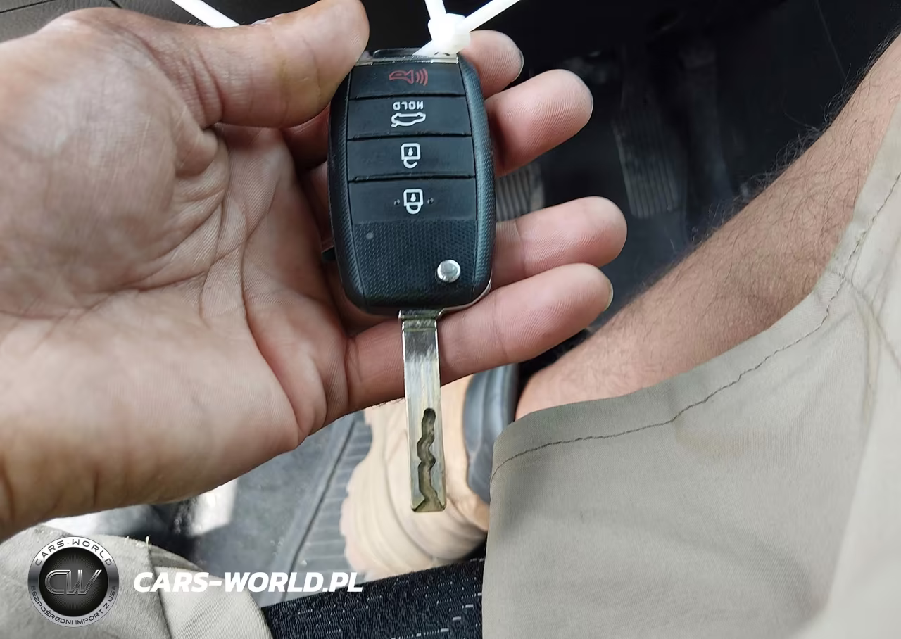 2018 Kia Rio S VIN:3KPA24AB4JE097881 - 11