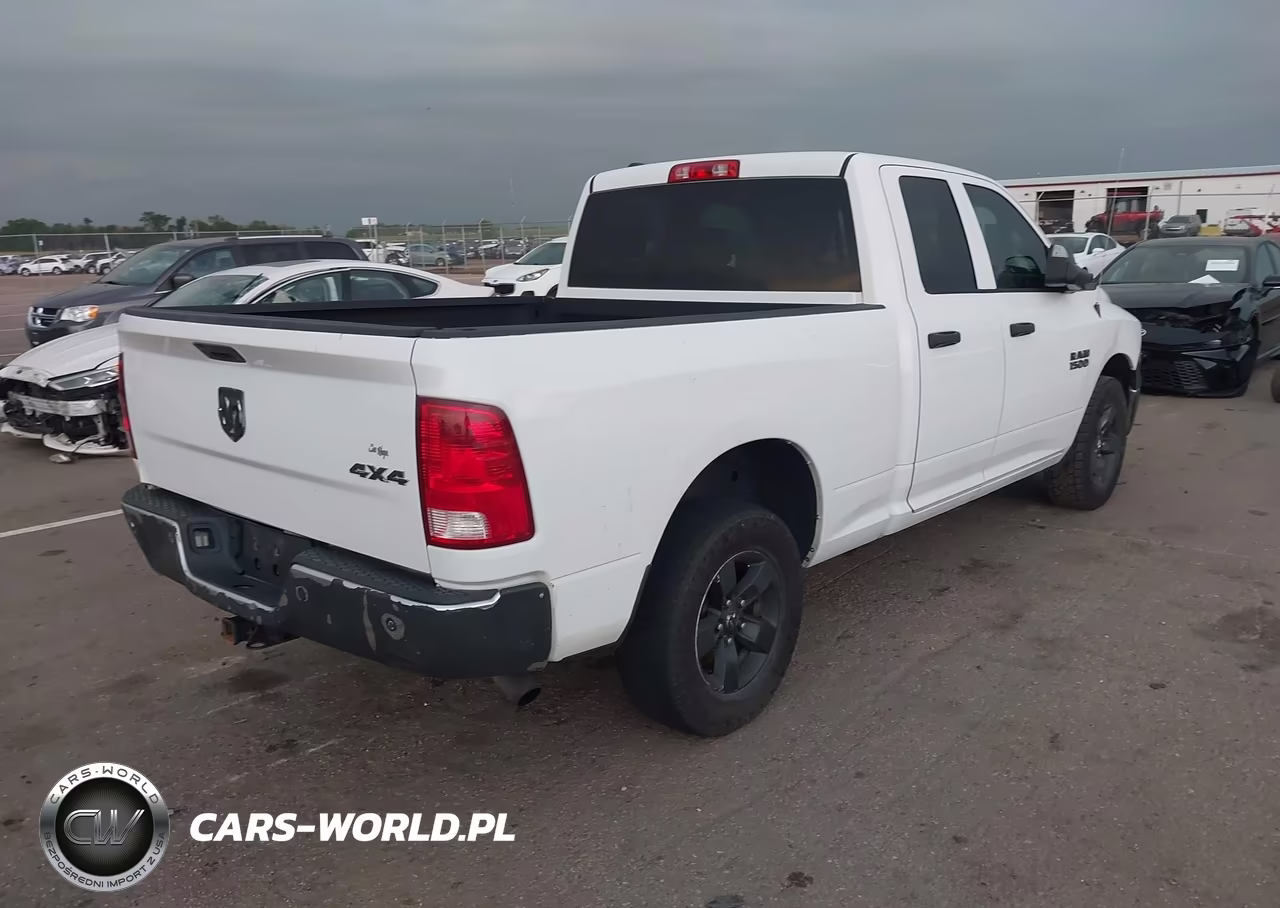 2015 Ram 1500 Tradesman VIN:1C6RR7FG1FS763451 - 4