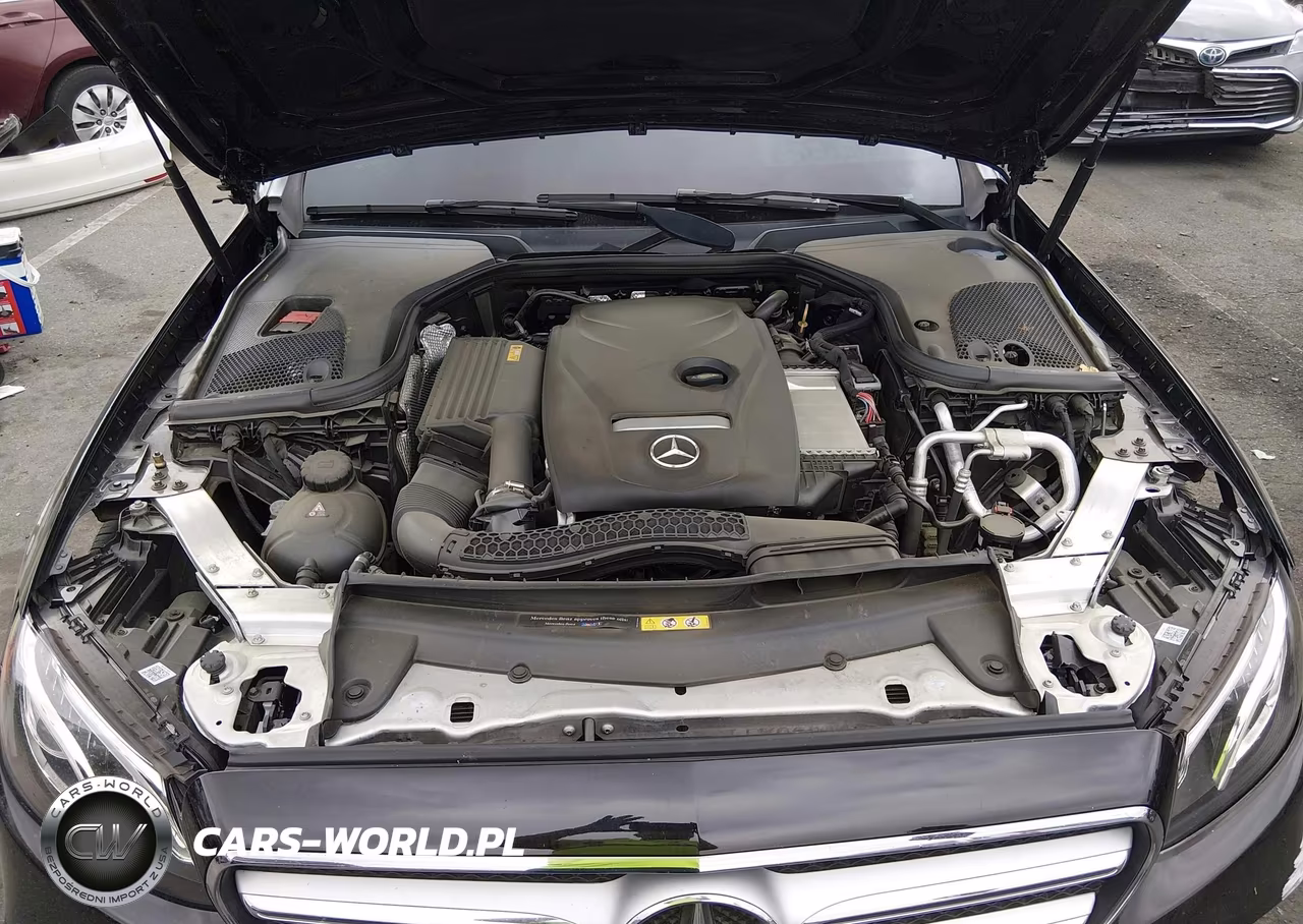 2018 Mercedes-Benz E 300 VIN:WDDZF4JB2JA457942 - 10