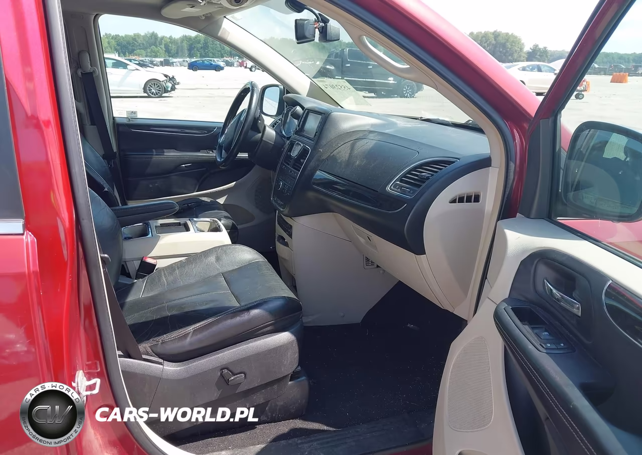 2012 Chrysler Town & Country Limited VIN:2C4RC1GG4CR382650 - 5